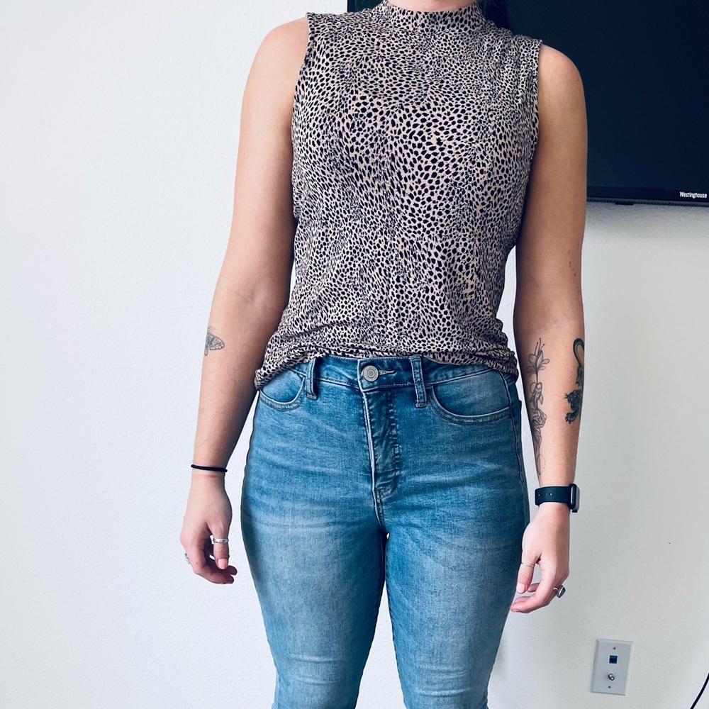 Last Chance! Animal print shirt